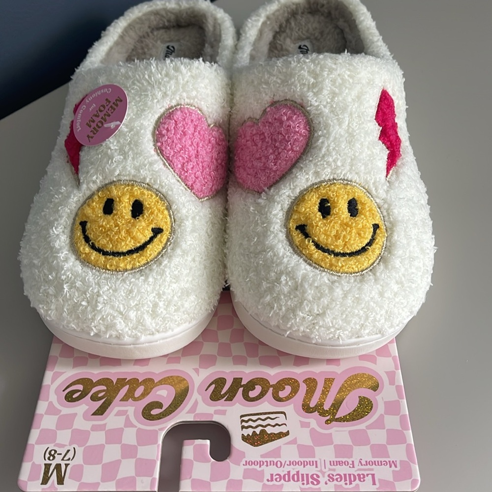 Moon Cake Ladies Memory Foam Slippers, NWT - Picture 2 of 7